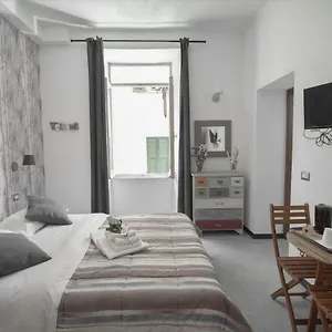 https://porta-marina-la-spezia.hotelitalianriviera.com